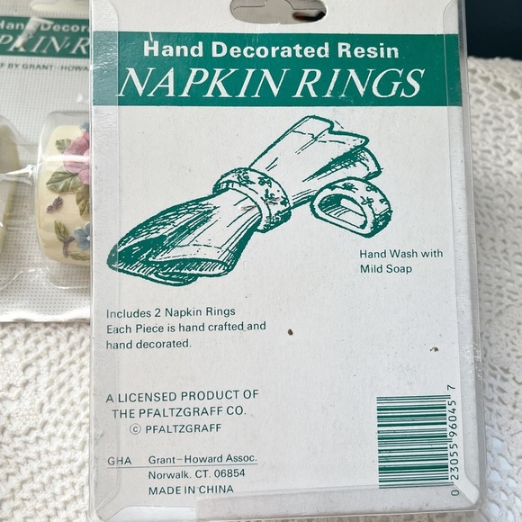 Vintage Napkin Rings Set of 8 Floral Pfaltzgraff in Floral Tea Rose - Picture 5 of 8